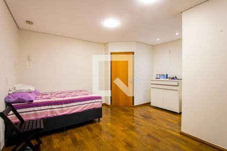 Casa à venda com 220m², 3 quartos e sem vagaQuarto 3 - Suíte