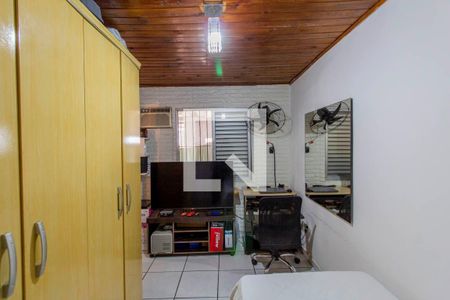 Casa à venda com 150m², 4 quartos e 2 vagasCasa 2 Quarto 1