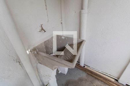 Casa à venda com 150m², 4 quartos e 2 vagasCasa 3 Área de Serviço