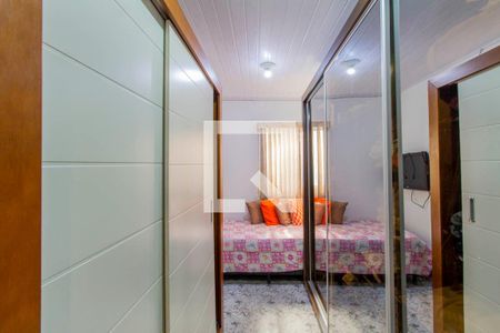 Casa à venda com 150m², 4 quartos e 2 vagasCasa 2 Quarto 2