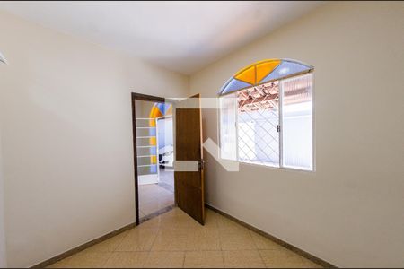 Quarto 1 de casa à venda com 3 quartos, 290m² em Dom Cabral, Belo Horizonte