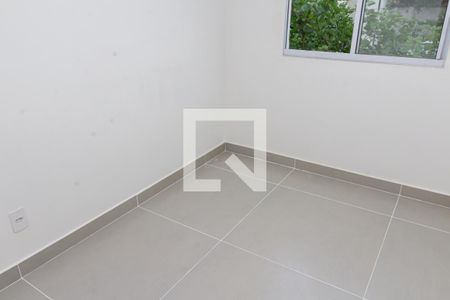 Quarto 1 de apartamento para alugar com 2 quartos, 42m² em Campo Grande, Rio de Janeiro