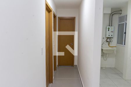 Corredor de apartamento para alugar com 2 quartos, 42m² em Campo Grande, Rio de Janeiro