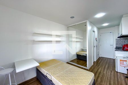 Sala/Quarto de kitnet/studio para alugar com 1 quarto, 26m² em Quarta Parada, São Paulo