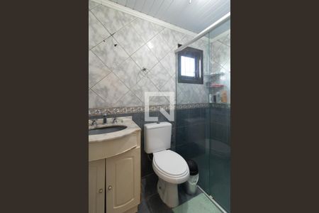 Casa de condomínio à venda com 177m², 3 quartos e 2 vagas Casa de condomínio à venda com 177m², 3 quartos e 2 vagasBanheiro