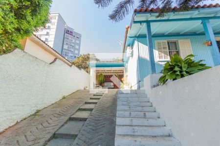 Casa à venda com 283m², 3 quartos e 2 vagasFachada