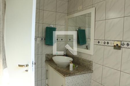 Casa para alugar com 102m², 3 quartos e sem vagaBanheiro