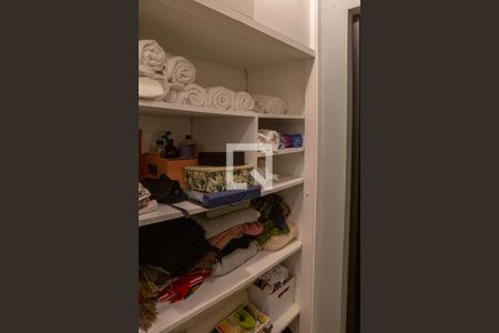 Apartamento à venda com 130m², 2 quartos e 1 vaga Apartamento à venda com 130m², 2 quartos e 1 vagaBanheiro Social