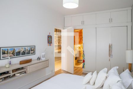 Apartamento à venda com 130m², 2 quartos e 1 vaga Apartamento à venda com 130m², 2 quartos e 1 vagaSuíte