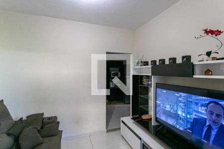 Sala de casa à venda com 3 quartos, 220m² em Jaqueline, Belo Horizonte