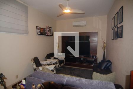 Sala de Televisão de apartamento à venda com 4 quartos, 250m² em Copacabana, Rio de Janeiro