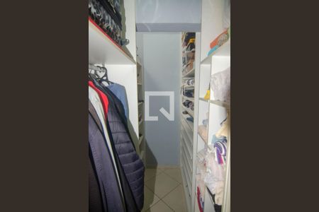 Apartamento à venda com 250m², 4 quartos e 2 vagasCloset do Quarto 1