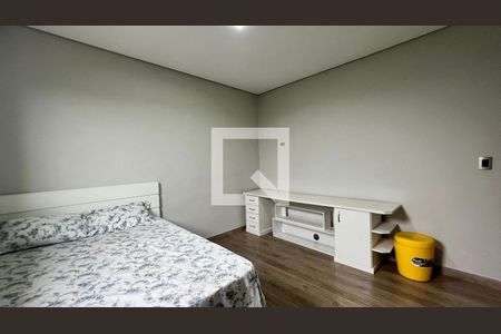 Casa à venda com 330m², 4 quartos e 3 vagas Casa à venda com 330m², 4 quartos e 3 vagasQuarto 3