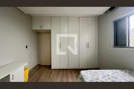 Casa à venda com 330m², 4 quartos e 3 vagas Casa à venda com 330m², 4 quartos e 3 vagasQuarto 3