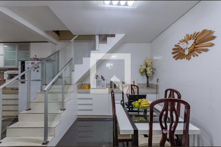 Casa à venda com 220m², 3 quartos e 2 vagas Casa à venda com 220m², 3 quartos e 2 vagasCopa