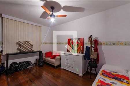 Casa à venda com 220m², 3 quartos e 2 vagas Casa à venda com 220m², 3 quartos e 2 vagasQuarto 2