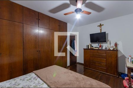 Casa à venda com 220m², 3 quartos e 2 vagas Casa à venda com 220m², 3 quartos e 2 vagasQuarto 3