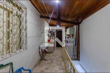 Casa à venda com 220m², 3 quartos e 2 vagas Casa à venda com 220m², 3 quartos e 2 vagasÁrea de Serviço