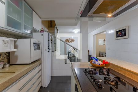 Casa à venda com 220m², 3 quartos e 2 vagas Casa à venda com 220m², 3 quartos e 2 vagasCozinha