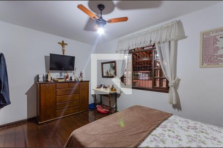 Casa à venda com 220m², 3 quartos e 2 vagas Casa à venda com 220m², 3 quartos e 2 vagasQuarto 3