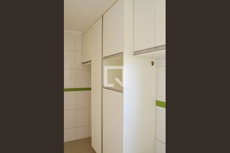Apartamento à venda com 67m², 2 quartos e 1 vagaCozinha - Armários
