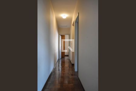 Casa à venda com 149m², 3 quartos e 2 vagasCorredor 