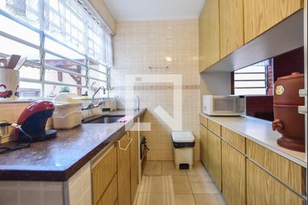 Casa à venda com 149m², 3 quartos e 2 vagasCozinha 