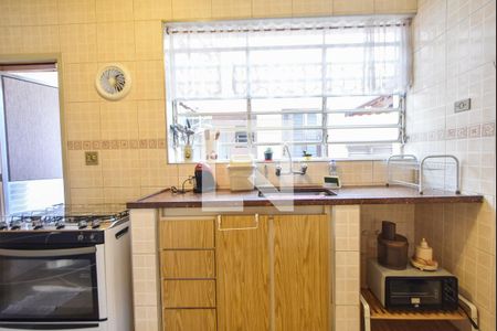 Casa à venda com 149m², 3 quartos e 2 vagasCozinha 
