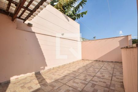 Casa à venda com 149m², 3 quartos e 2 vagasVaranda Superior 