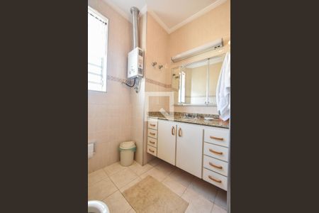 Casa à venda com 149m², 3 quartos e 2 vagasBanheiro 02