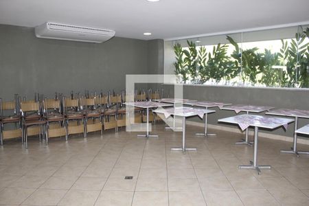 Apartamento à venda com 169m², 2 quartos e 2 vagasÁrea comum - Salão de festas