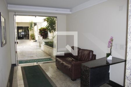 Apartamento à venda com 169m², 2 quartos e 2 vagasHall do bloco