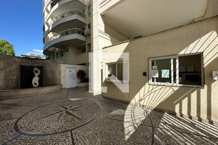 Apartamento à venda com 169m², 2 quartos e 2 vagasportaria