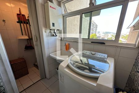 Apartamento à venda com 169m², 2 quartos e 2 vagasCozinha e Área de Serviço