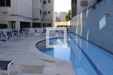 Apartamento à venda com 169m², 2 quartos e 2 vagasÁrea comum - Piscina