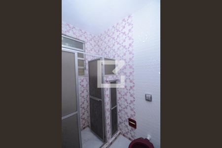 Banheiro do Primeiro Piso de casa para alugar com 4 quartos, 153m² em Irajá, Rio de Janeiro
