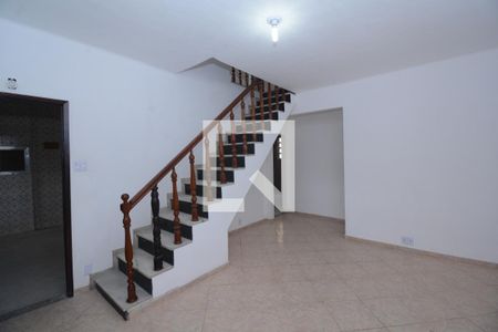 Sala de casa para alugar com 4 quartos, 153m² em Irajá, Rio de Janeiro