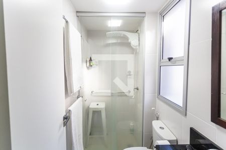 Apartamento à venda com 44m², 1 quarto e 2 vagas Apartamento à venda com 44m², 1 quarto e 2 vagasBanheiro da Suíte