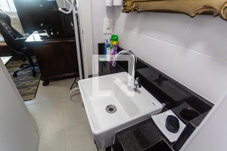 Pia do Lavabo da Sala de apartamento à venda com 1 quarto, 44m² em Funcionários, Belo Horizonte
