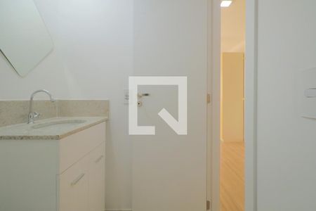 Banheiro  de kitnet/studio à venda com 1 quarto, 24m² em Quarta Parada, São Paulo
