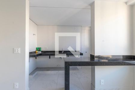 Cozinha de apartamento à venda com 2 quartos, 64m² em Santo Agostinho, Belo Horizonte