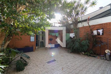 Casa à venda com 218m², 3 quartos e 2 vagasQuintal 