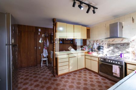 Casa à venda com 218m², 3 quartos e 2 vagasCozinha 