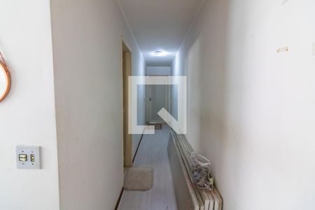 Casa à venda com 218m², 3 quartos e 2 vagasCorredor 