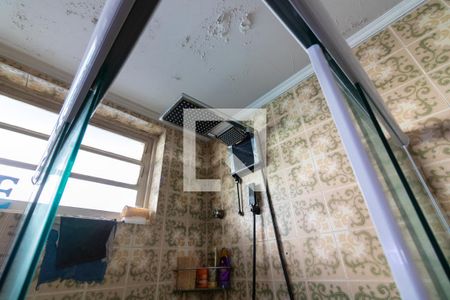 Casa à venda com 218m², 3 quartos e 2 vagasSuíte, banheiro 