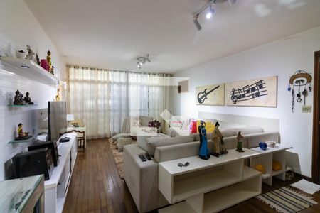 Sala 1 de casa à venda com 3 quartos, 218m² em Vila Congonhas, São Paulo