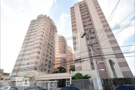 Apartamento para alugar com 56m², 2 quartos e 1 vaga Apartamento para alugar com 56m², 2 quartos e 1 vagaFachada