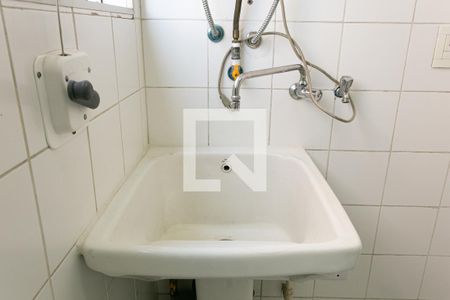 Apartamento para alugar com 56m², 2 quartos e 1 vaga Apartamento para alugar com 56m², 2 quartos e 1 vagaÁrea de Serviço - Tanque