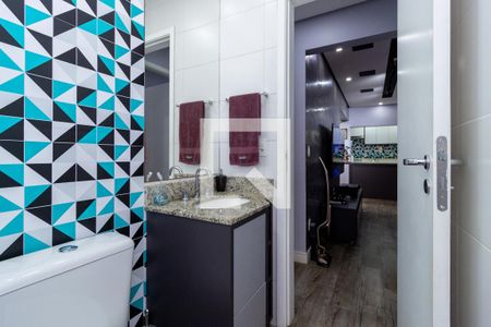 Apartamento à venda com 74m², 3 quartos e 1 vagaBanheiro - Social