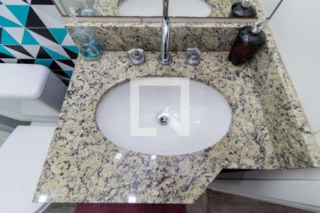 Apartamento à venda com 74m², 3 quartos e 1 vagaDetalhe Banheiro - Social